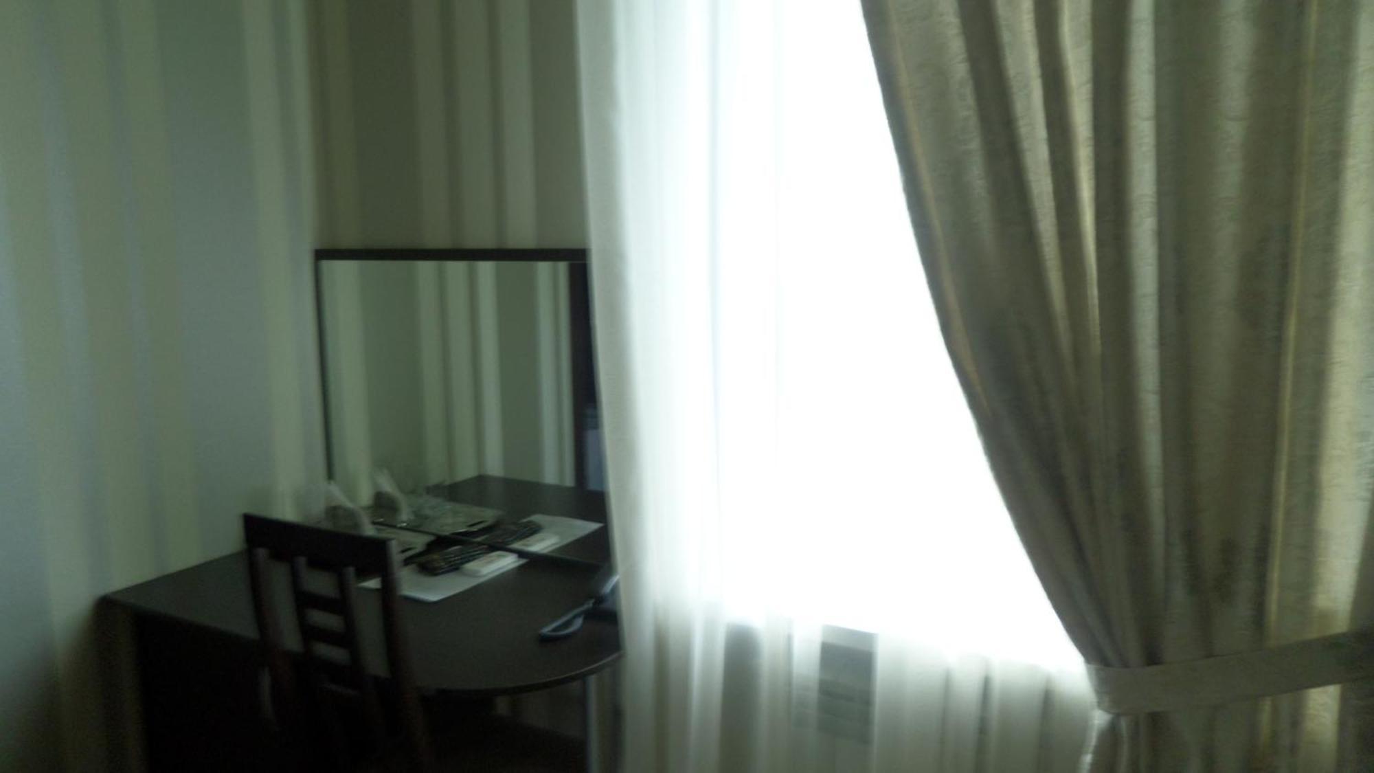 Royal Hotel Kharkiv Ruang foto