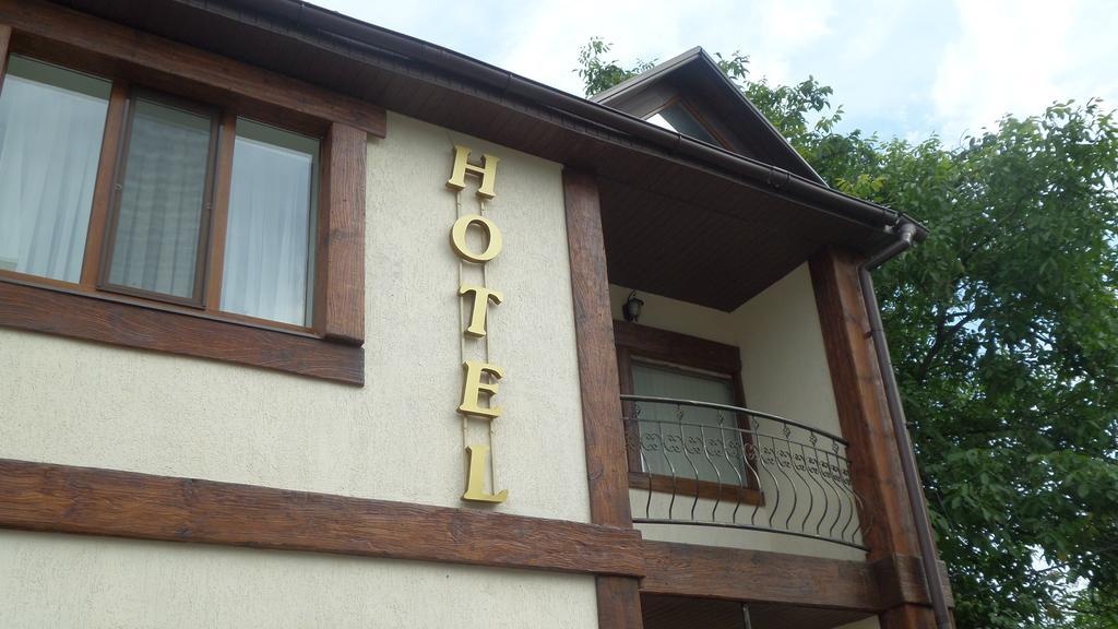 Royal Hotel Kharkiv Bagian luar foto