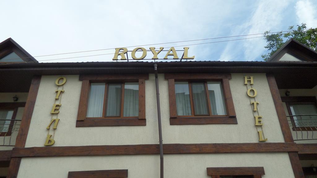 Royal Hotel Kharkiv Bagian luar foto