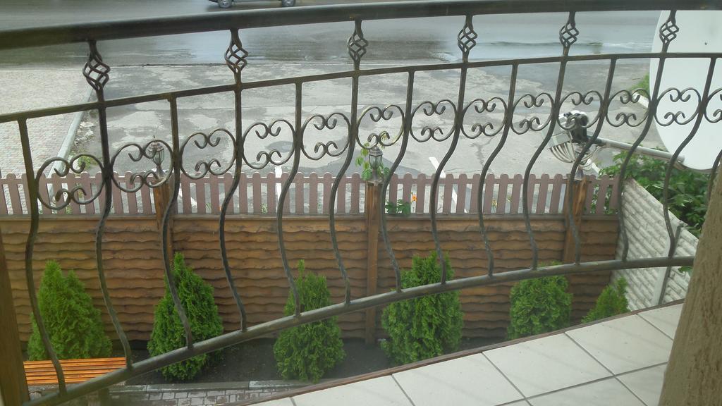 Royal Hotel Kharkiv Ruang foto