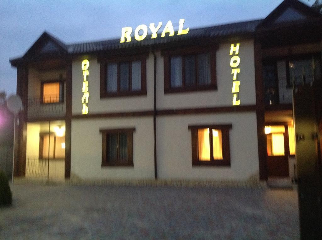 Royal Hotel Kharkiv Bagian luar foto