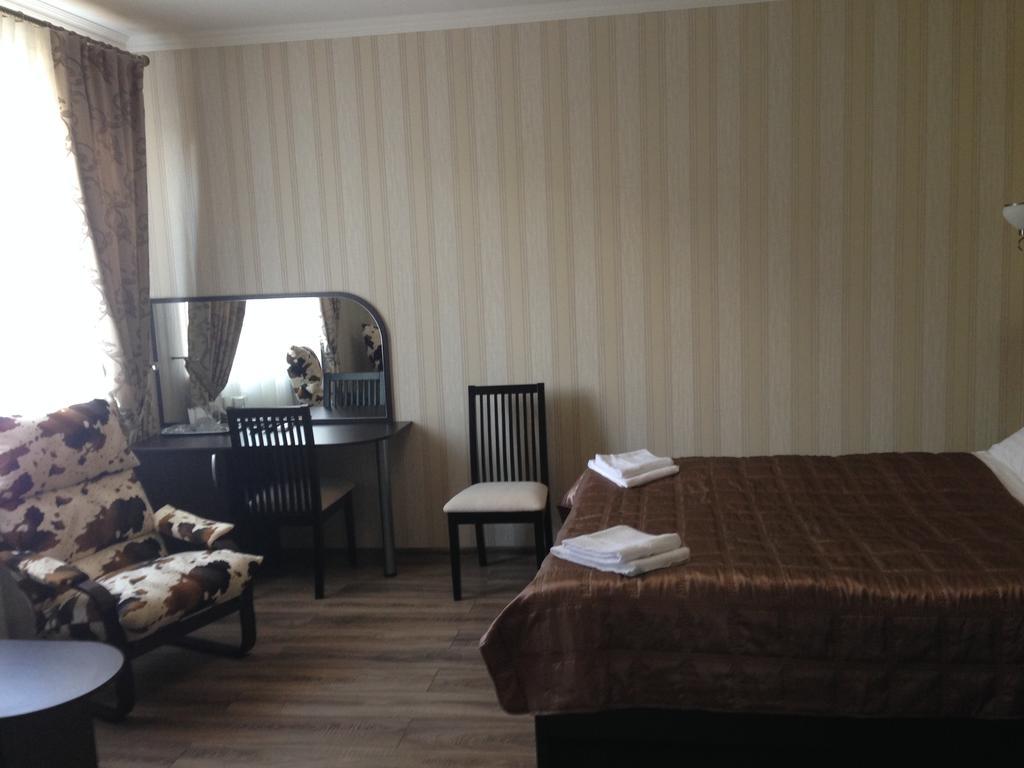 Royal Hotel Kharkiv Ruang foto